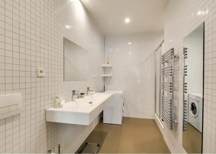 Διαμέρισμα Modern And Huge 3bd For 10 Guests In Le Marais!