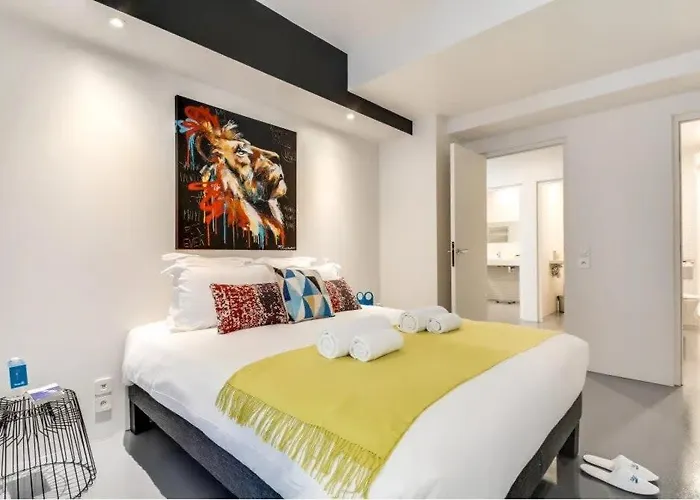 Lägenhet Modern And Huge 3bd For 10 Guests In Le Marais! Paris
